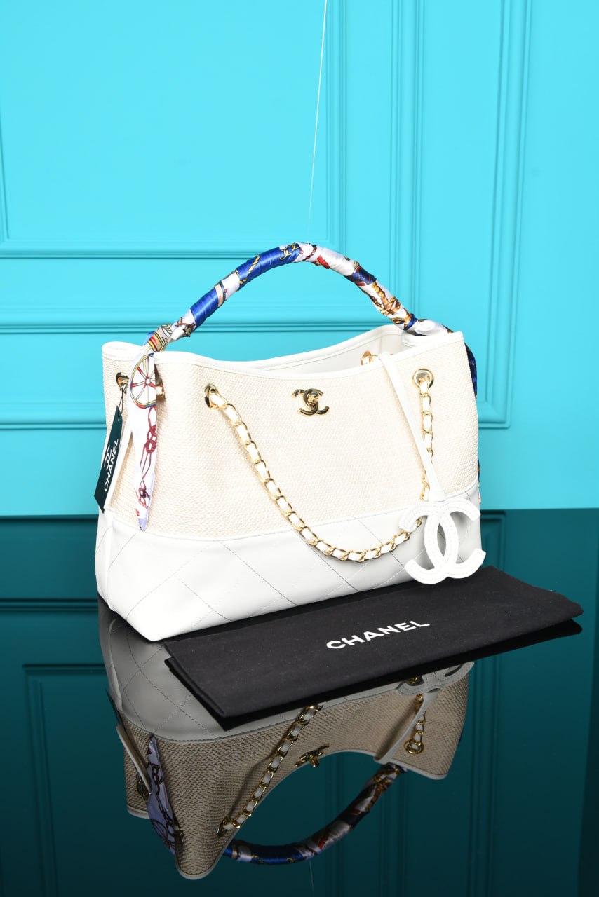 Chnl-Shopping Bag