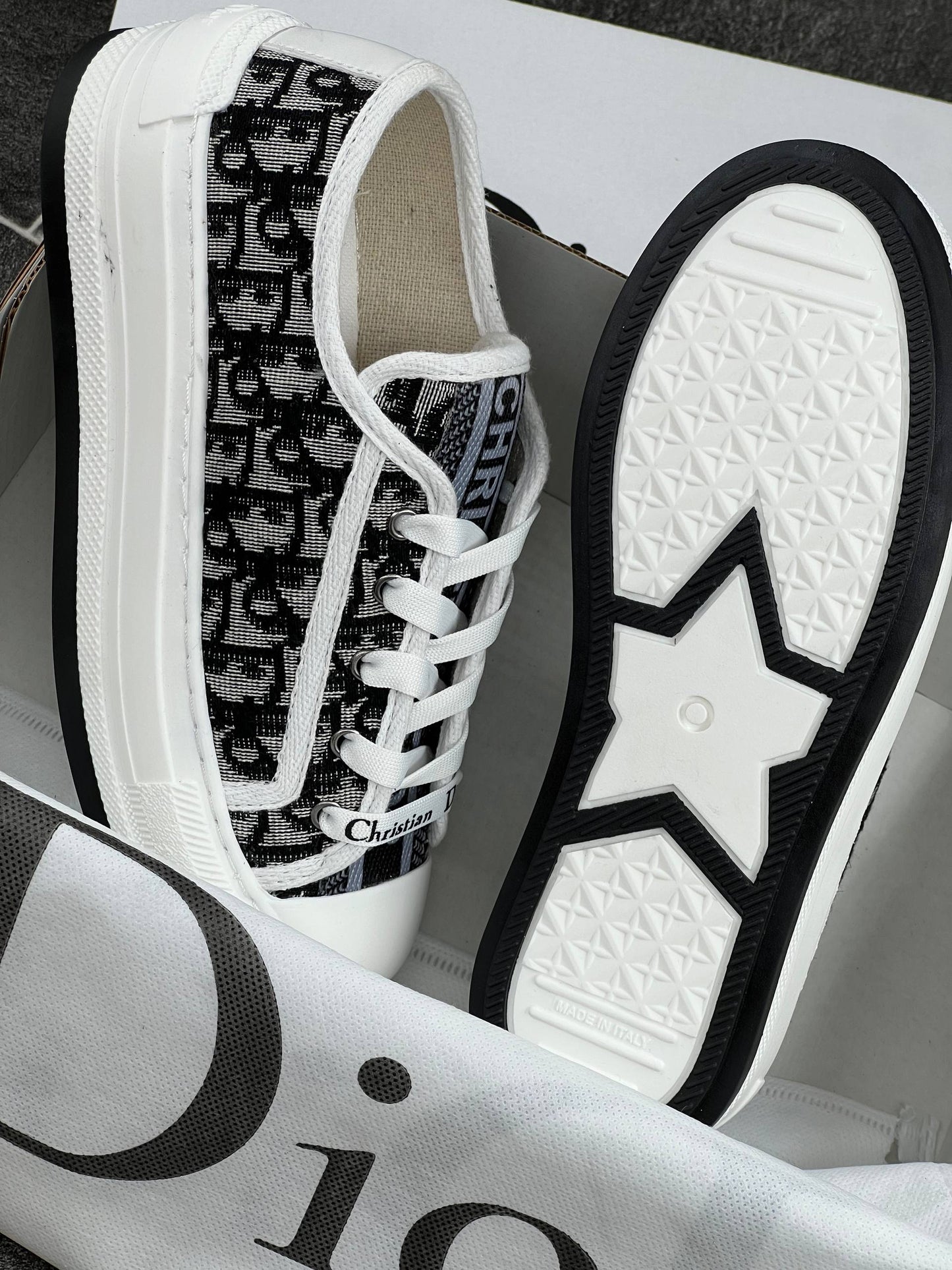 DR - Shoes