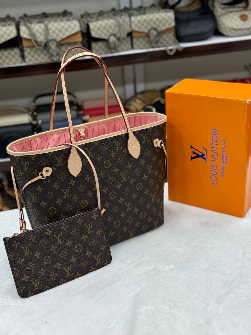 LVS - Neverfull Medium