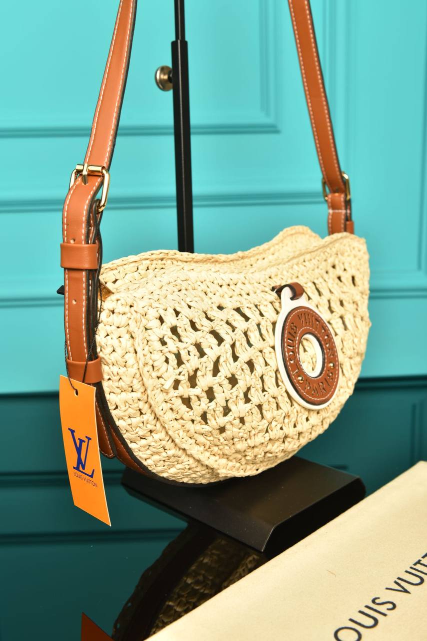 LVS - Icare in Raffia Bag