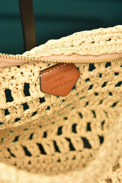 LVS - Icare in Raffia Bag