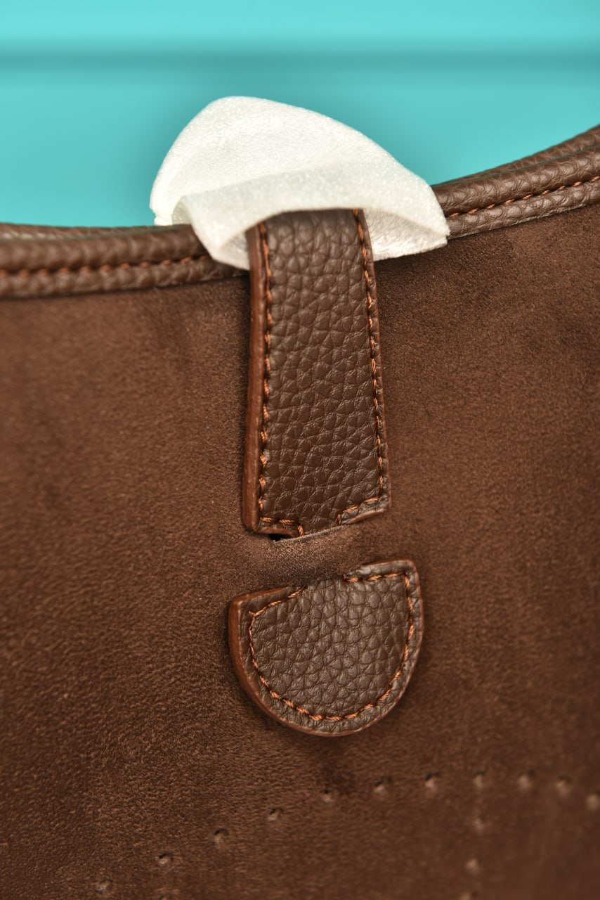 HRMS - Evelyne Crossbody Bag in Suede