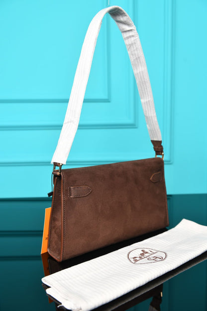 HRMS - Kelly Classique To Go Wallet in Suede