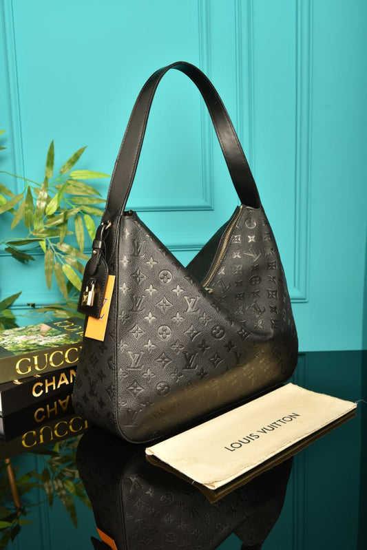 LVS - Slouchy (Black)