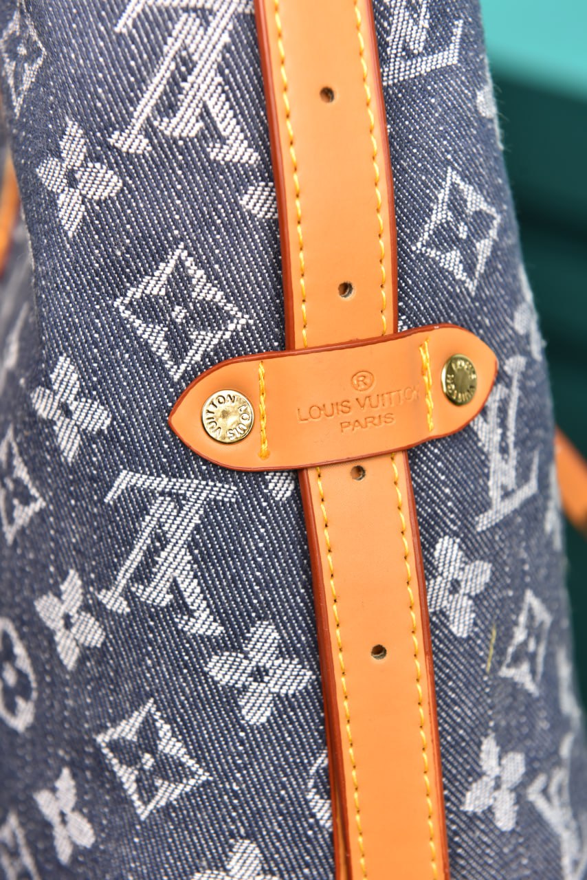LVS - Carryall PM Bag in Denim