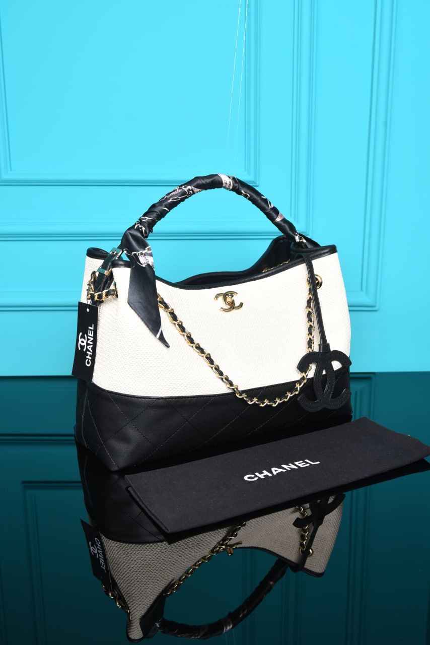Chnl-Shopping Bag