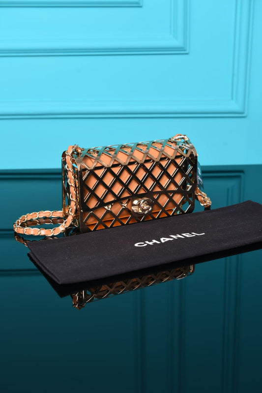 Chnl -Mini Cage Flap with Pouch