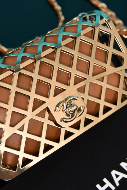 Chnl -Mini Cage Flap with Pouch