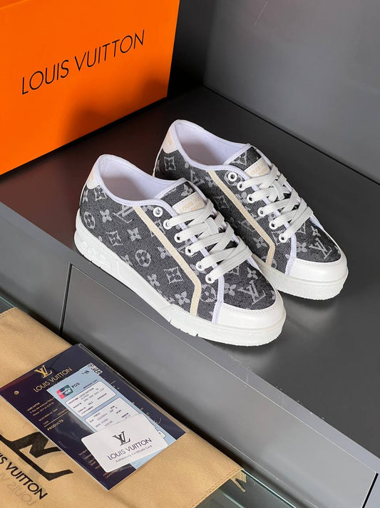 LVS- Shoes