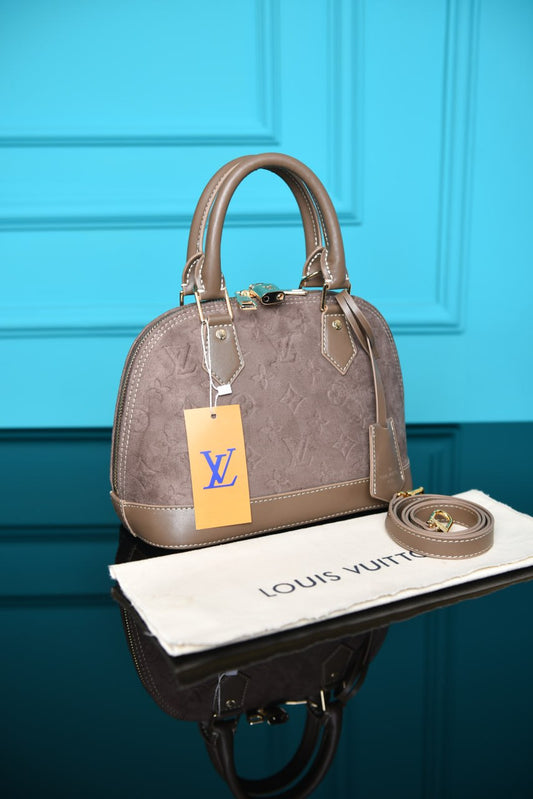 LVS -Alma BB Bag in Suede