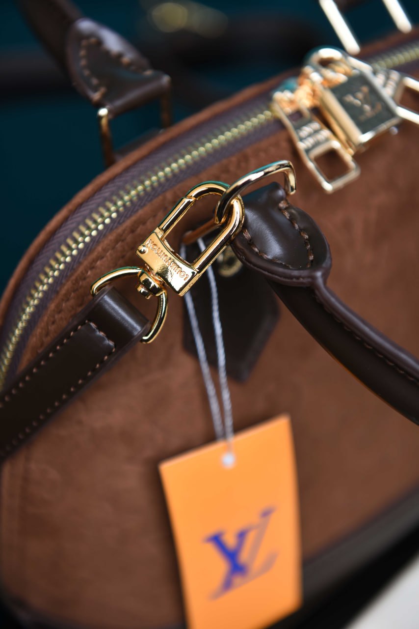 LVS -Alma BB Bag in Suede