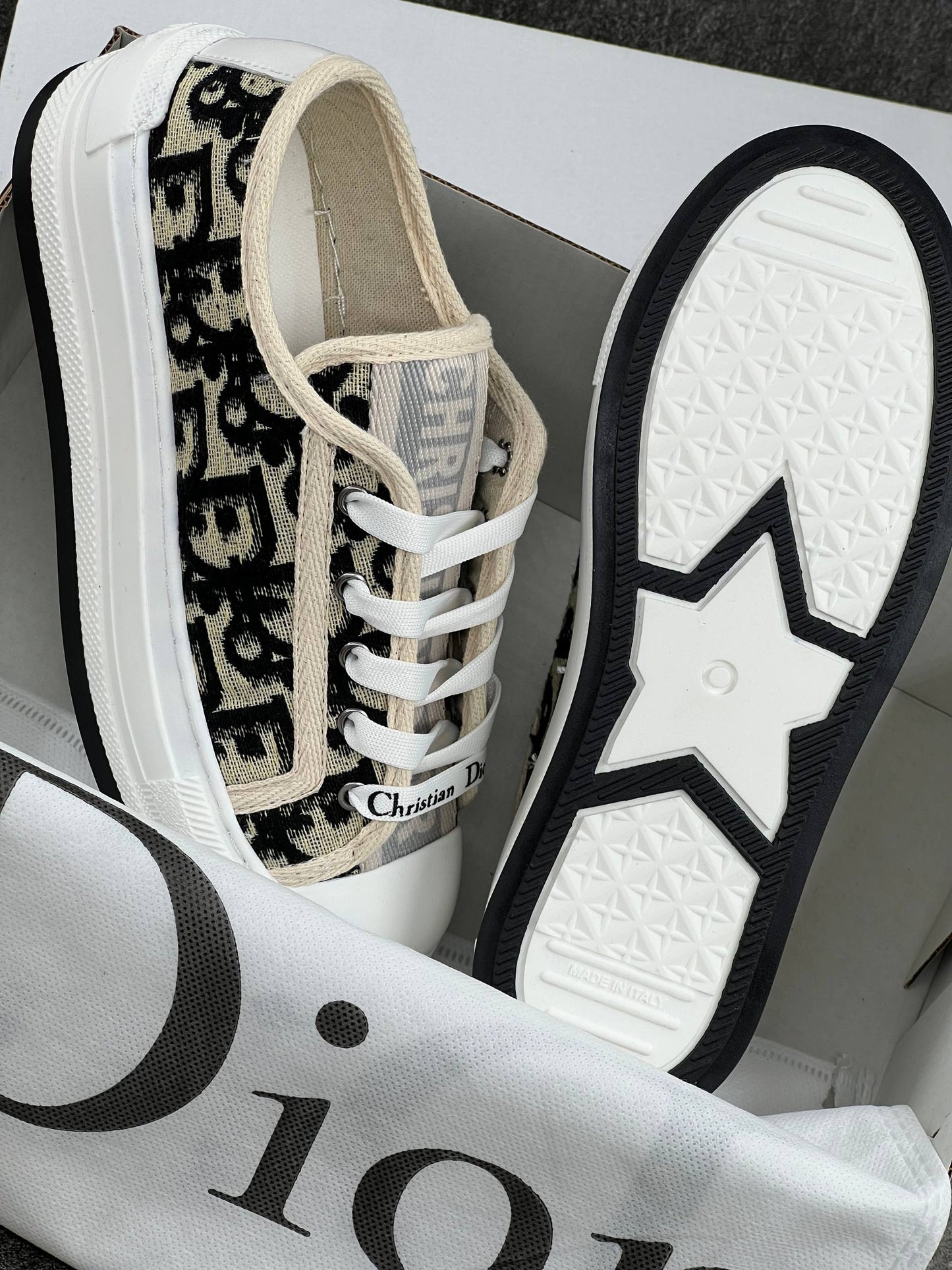 DR - Shoes