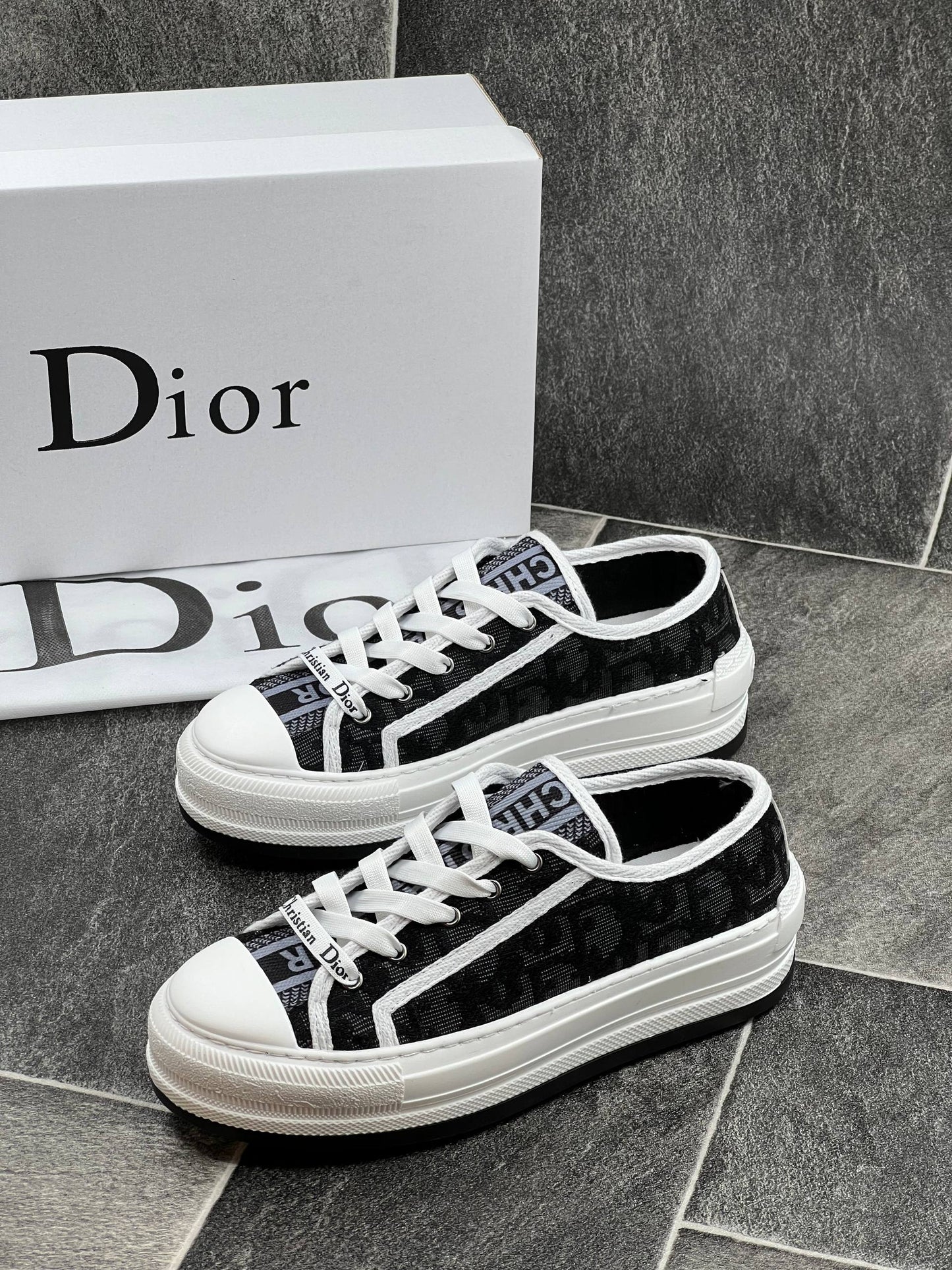 DR - Shoes
