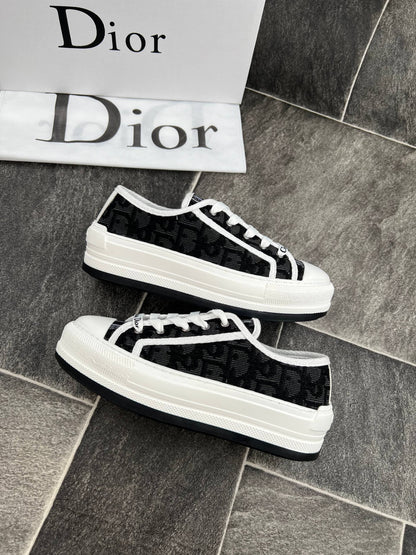 DR - Shoes