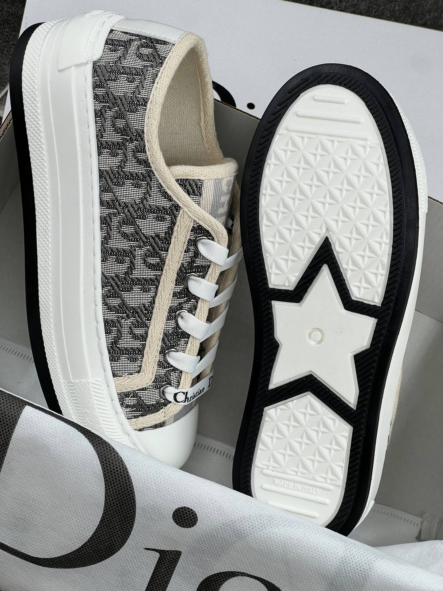 DR - Shoes