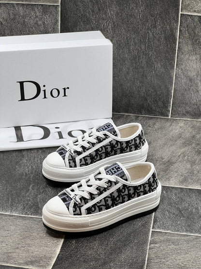 DR - Shoes