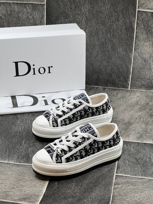 DR - Shoes