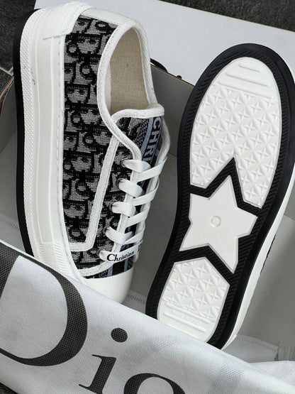 DR - Shoes