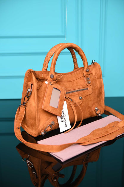BLC -  Le City Bag in Suede