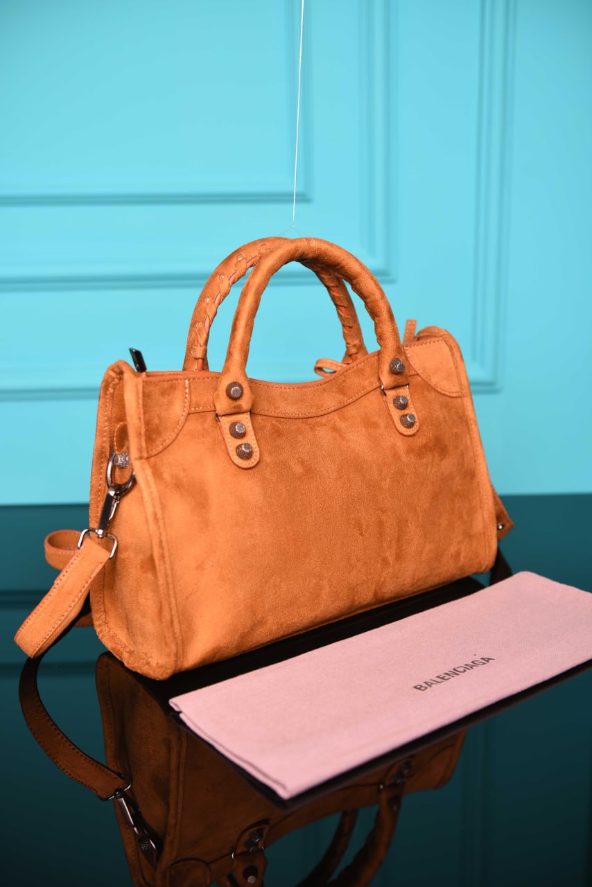 BLC -  Le City Bag in Suede
