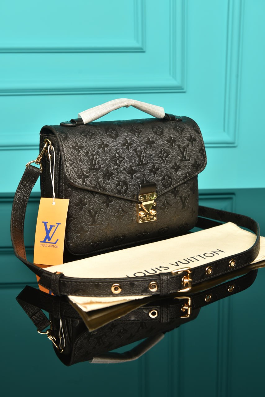 LVS - Metis Pochette (Black)