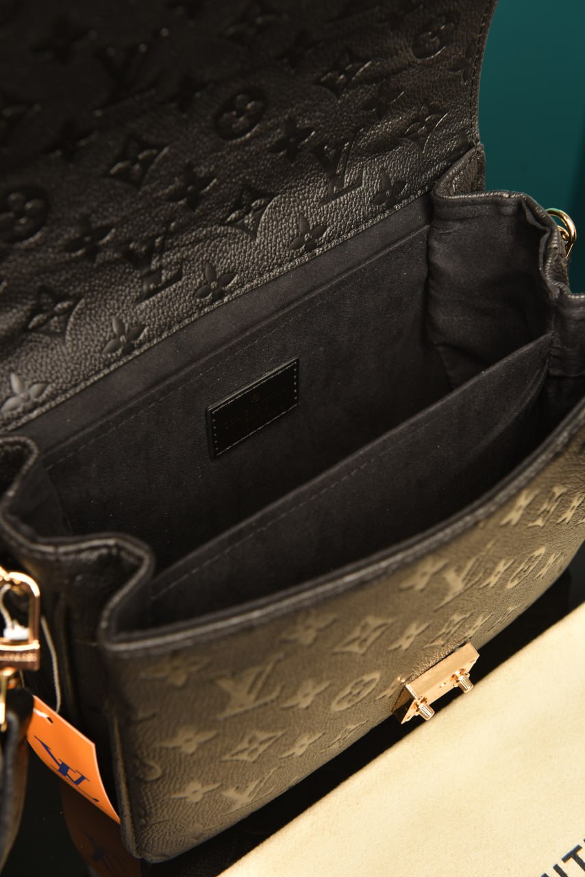 LVS - Metis Pochette (Black)