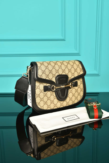 GG - Horsebit Shoulder Bag in Leather