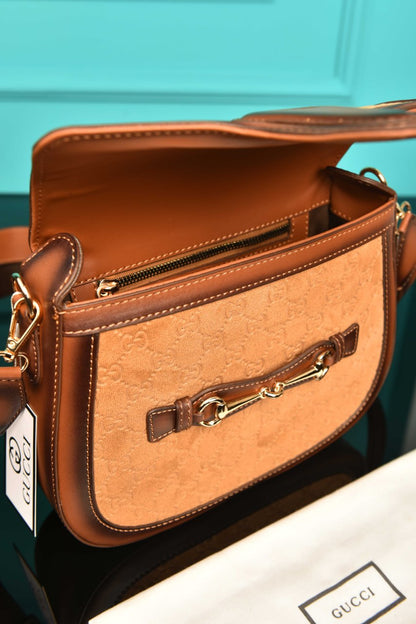 GG - Horsebit Shoulder Bag in Leather