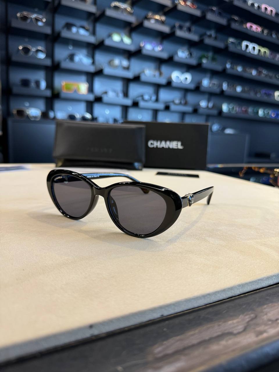 CHNL - Sunglasses