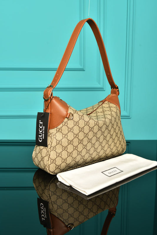 GG - Emblem Small Shoulder Bag