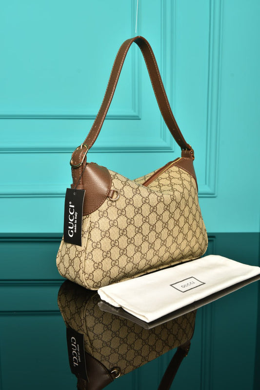 GG - Emblem Small Shoulder Bag