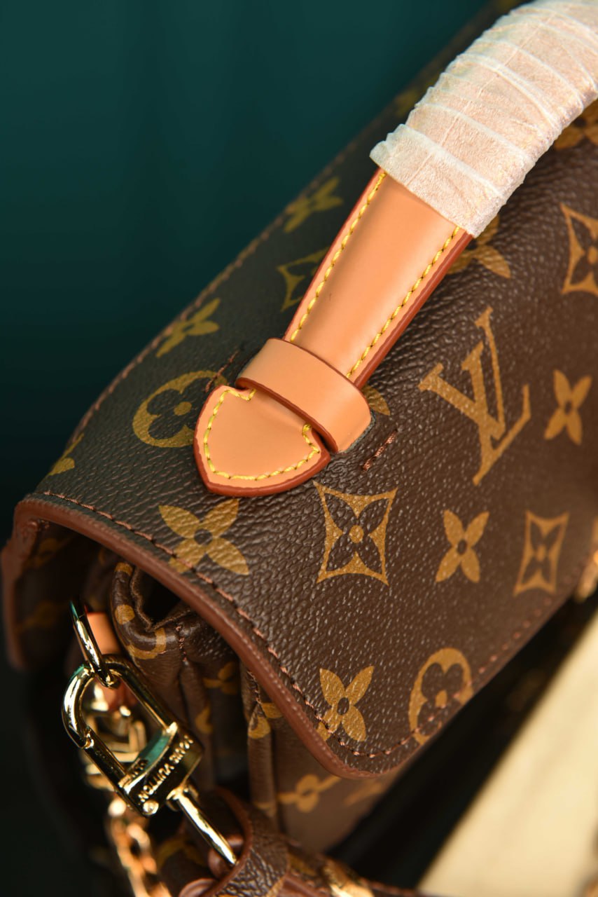 LVS- Pochette Metis East