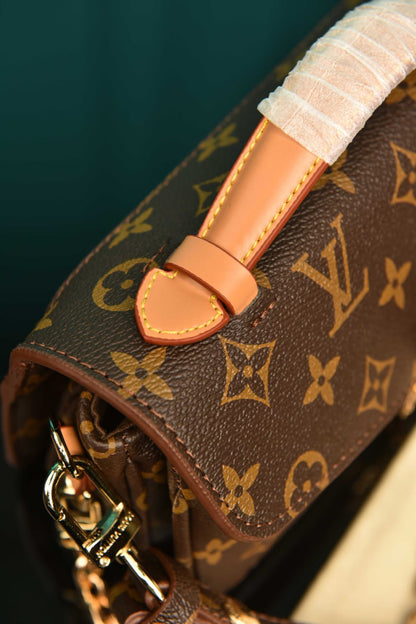 LVS- Pochette Metis East