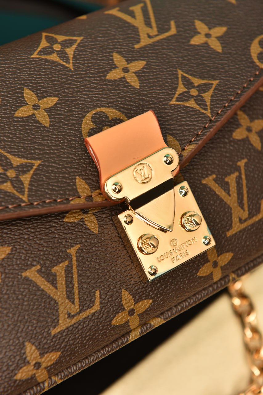 LVS- Pochette Metis East