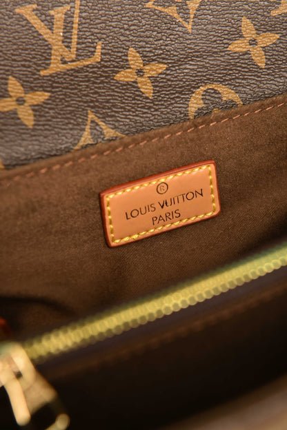 LVS- Pochette Metis East