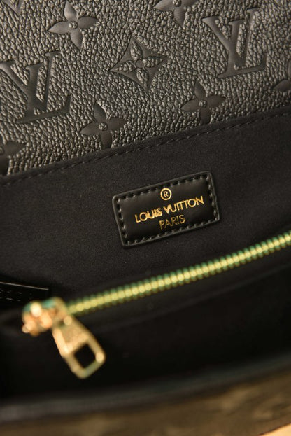 LVS- Pochette Metis East (Black)
