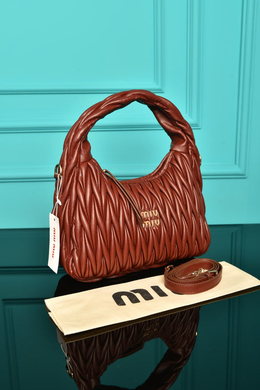 MM - Wander Matelasse Bag