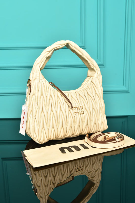 MM - Wander Matelasse Bag
