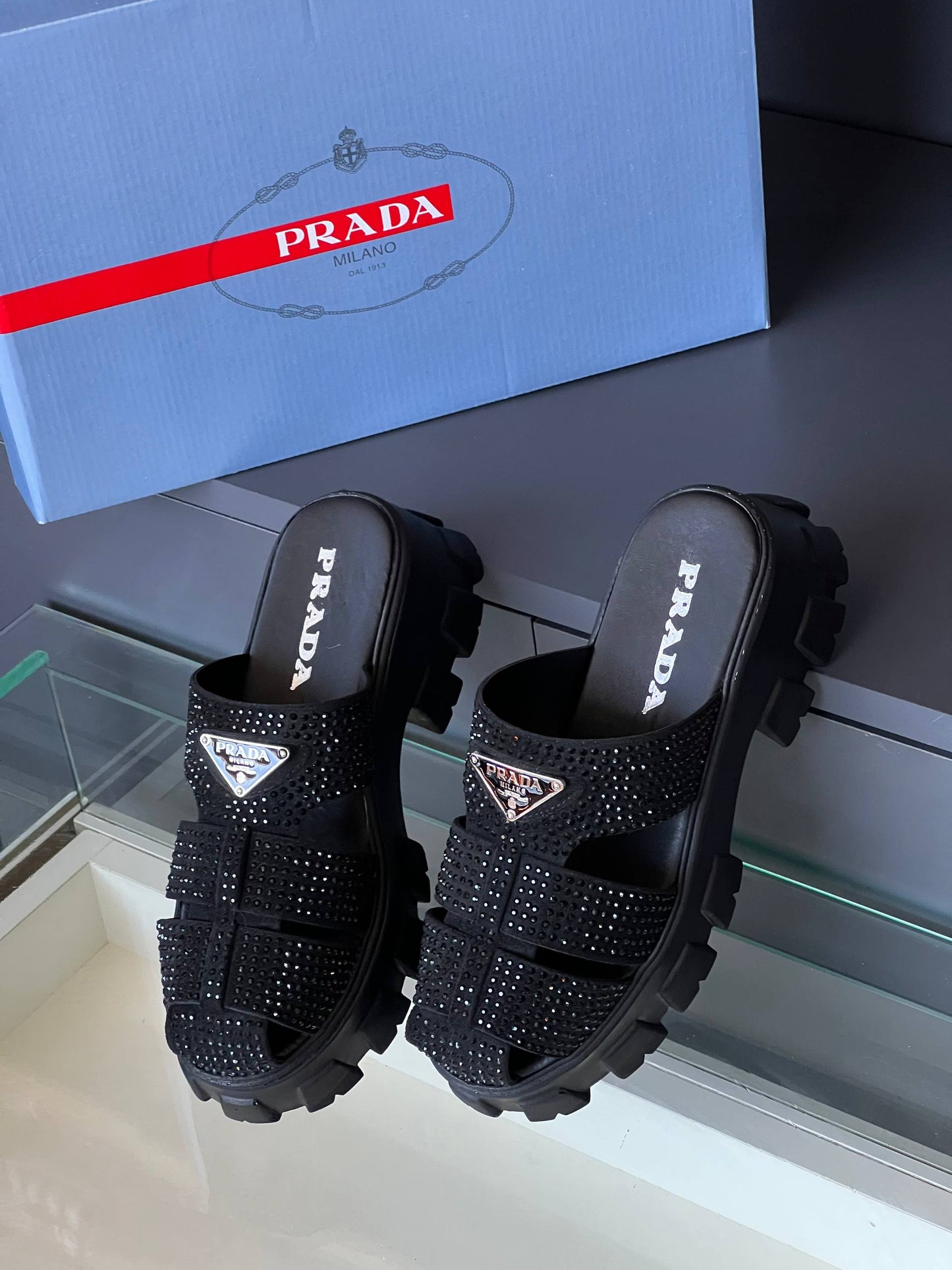 PRD -Sandals