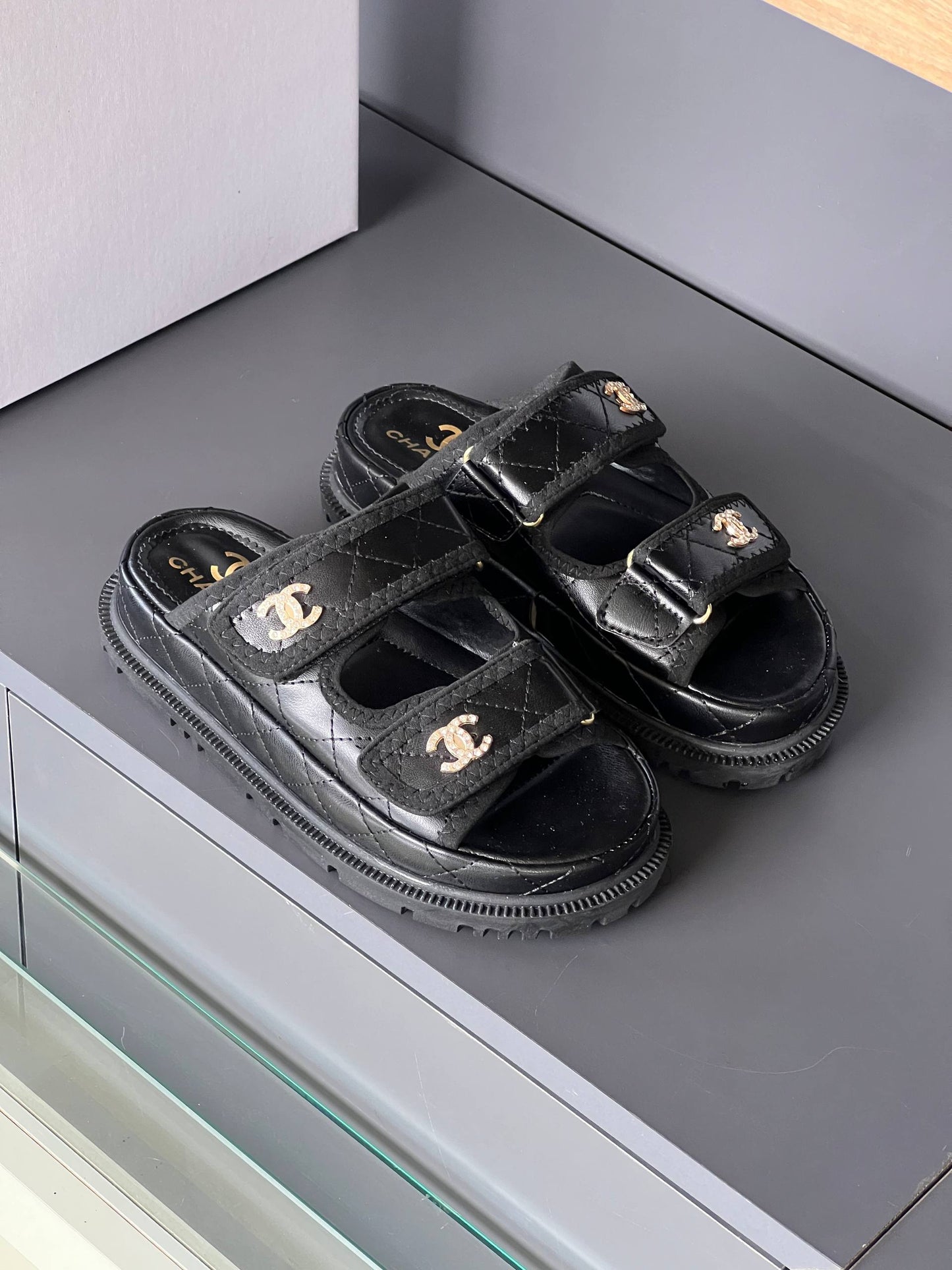 CH - Shoes