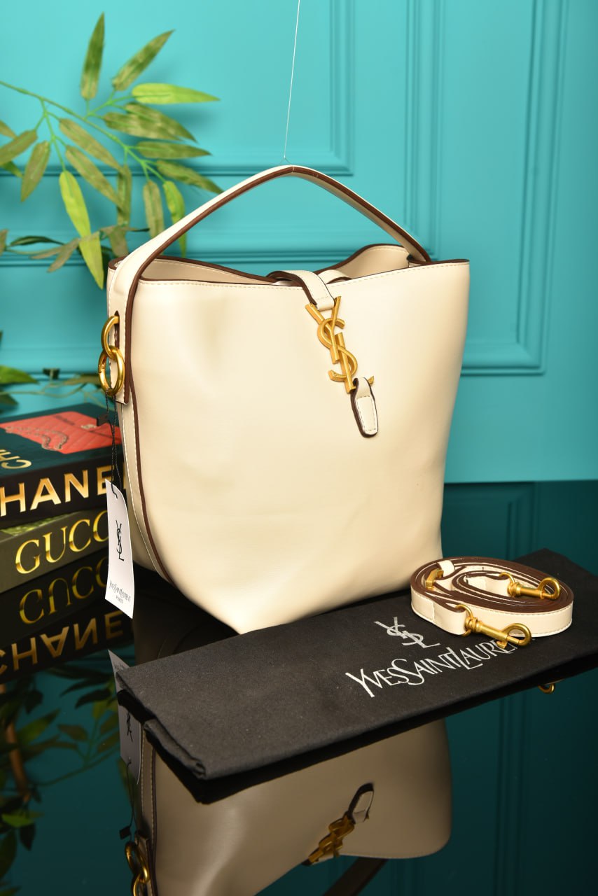 YS-Le 37 in Shiny Leather