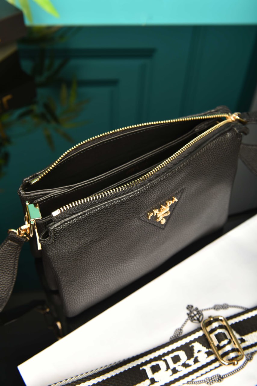 PRD -Vitello Daino Soft Mini Zippered Bag Argilla