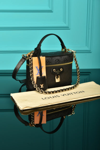 LVS - Vanity Chain Pouch (Black)
