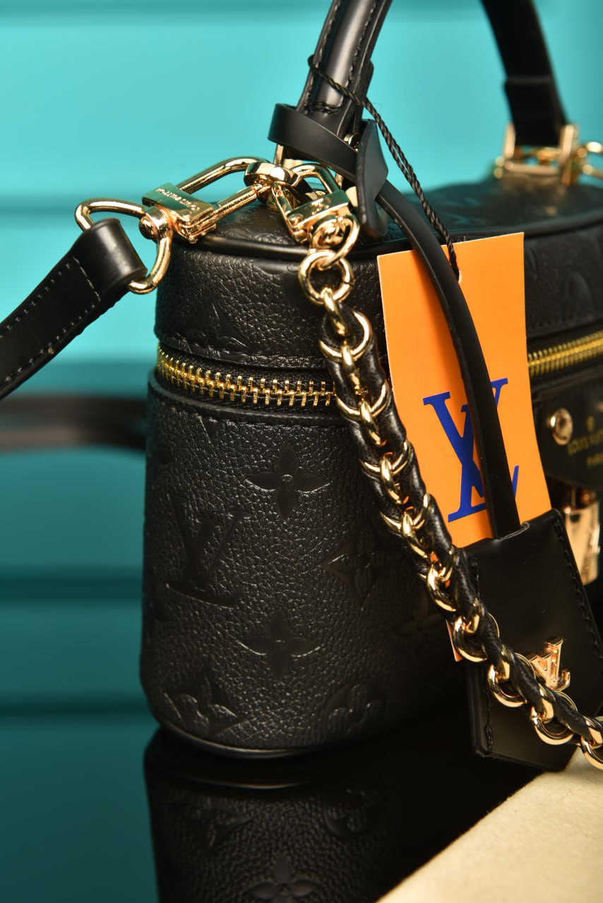 LVS - Vanity Chain Pouch (Black)