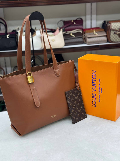 LVS- Low Key Cabas MM