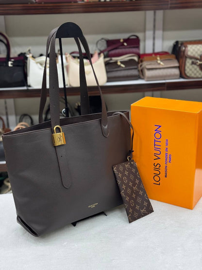 LVS- Low Key Cabas MM