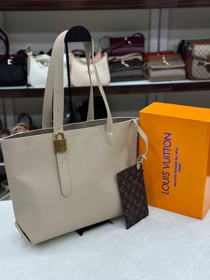 LVS- Low Key Cabas MM