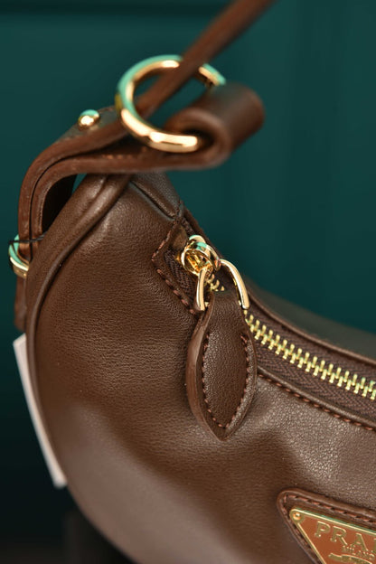 PRD - Arque Small Leather Shoulder Bag