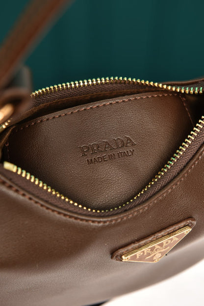 PRD - Arque Small Leather Shoulder Bag