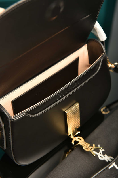 YSI - Voltaire in Box Bag